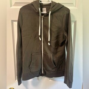 XL Sweater Army Green from Ardene